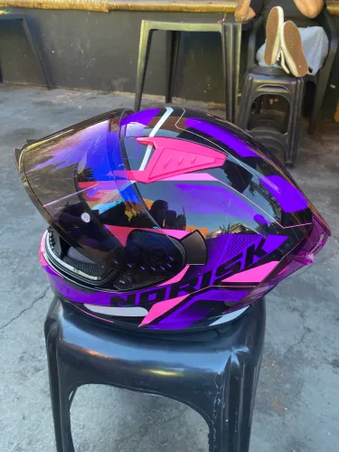 Vende-se capacete, marca (Norisk)
