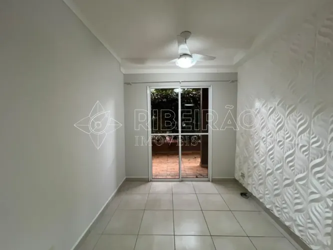 Apartamento térreo com quintal e 2 dormitórios para locação no Alto da Boa Vista