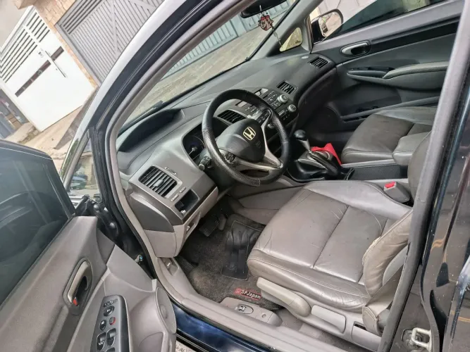 Honda Civic Sed. Lxl/ LXL SE 1.8 Flex 16V Aut. 2011