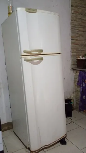 Geladeira Eletrolux 