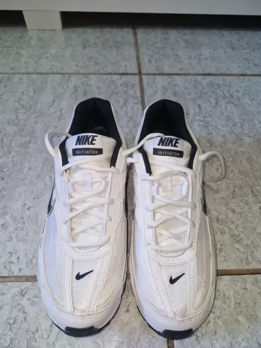 Nike intiator masculino Branco