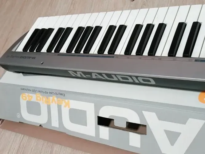 CONTROLADOR M-AUDIO