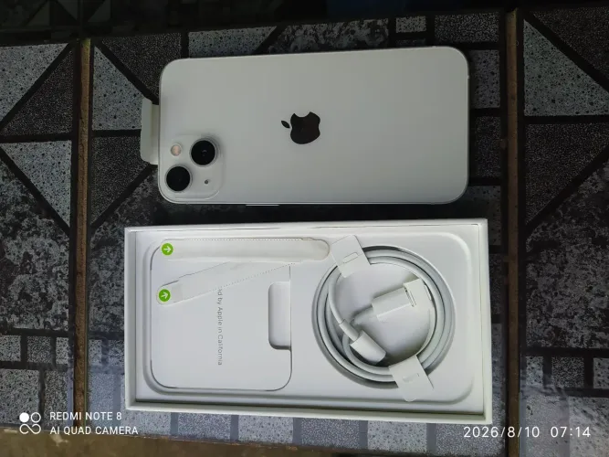 Vendo um celular iPhone 13