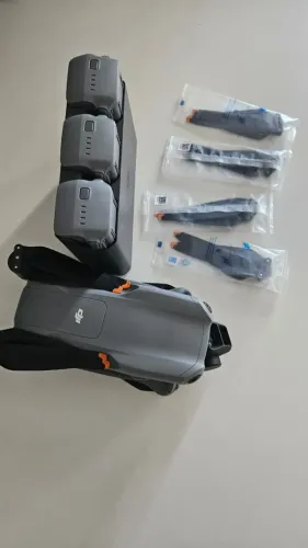 Drone Dji Air 3 Com Vários acessórios (Estudo trocas)