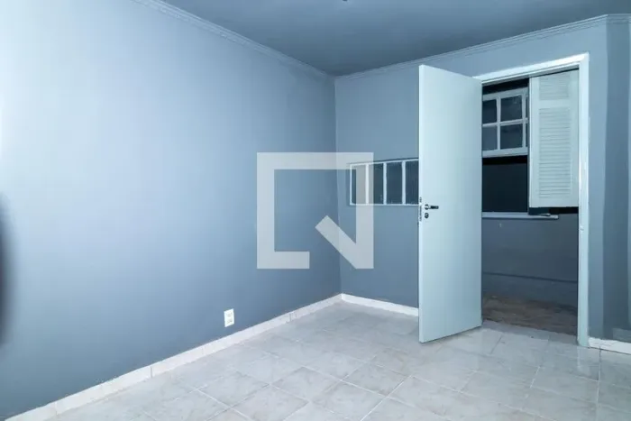 Casa à Venda - Barra Funda, 2 Quartos, 50 m2