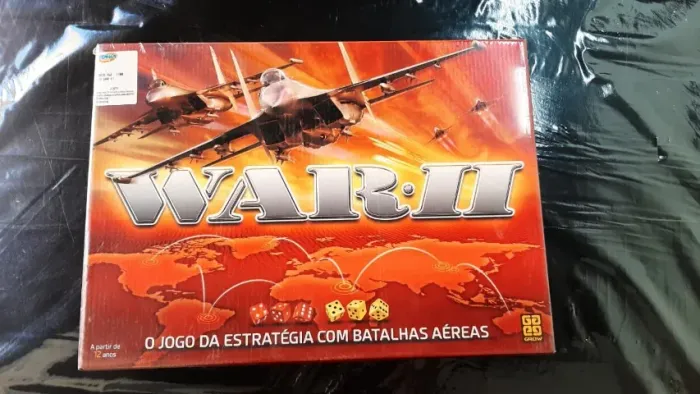 Jogo de tabuleiro War II da Grow