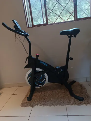 Bicicleta Ergométrica Spinning com 15kg de inércia
