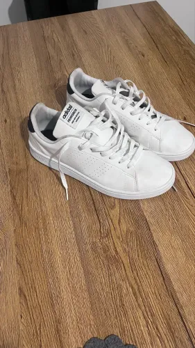 Tênis Adidas Advantage
