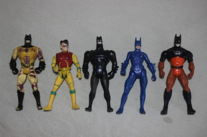 Lote Bonecos Batman & Batfamily 90s