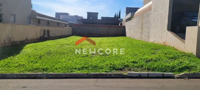 Lote em condomínio em Rua Benedito Benevides Avila - Loteamento Recanto do Lago - São José