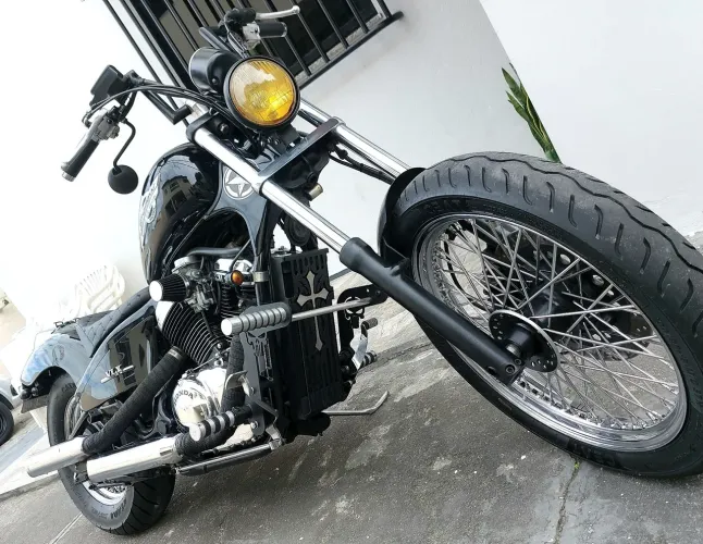 Shadow 600 Bobber American Style