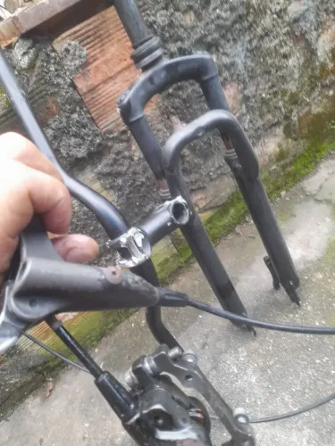 Bicicleta aro 29 amortecedor e freio hidráulico traseiro