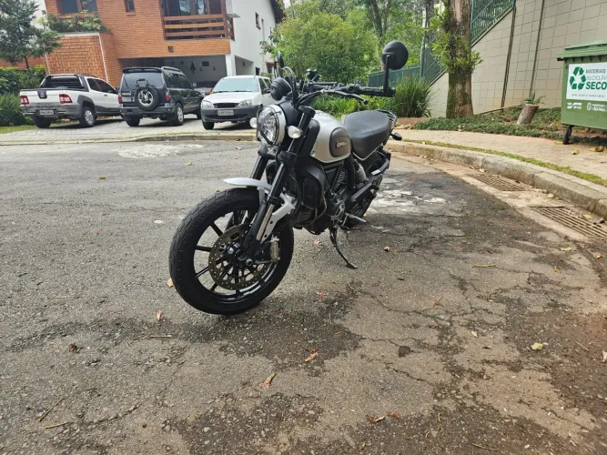 DUCATI SCRAMBLER CUSTON 2018
