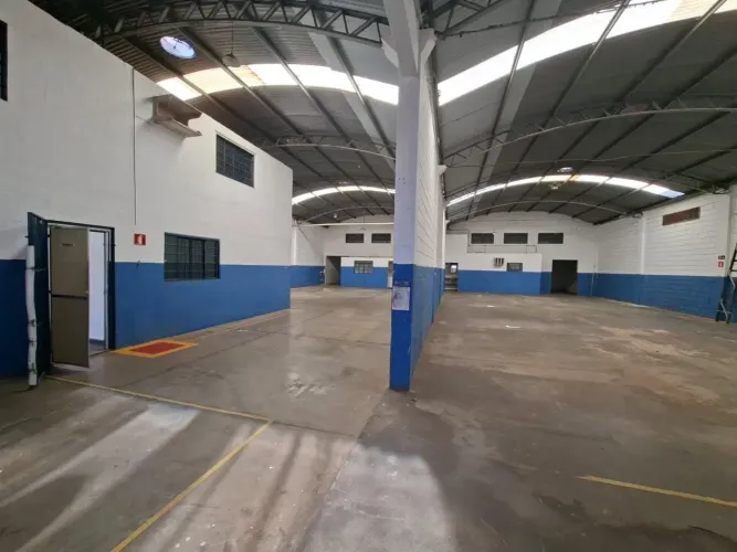 Imóvel para aluguel tem 600 metros quadrados em Vila Elisa - Ribeirão Preto - SP