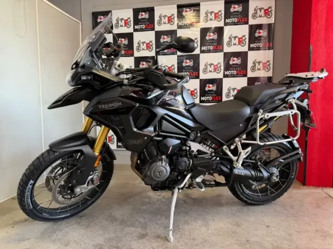 TRIUMPH TIGER 1200 BLACK EDITION