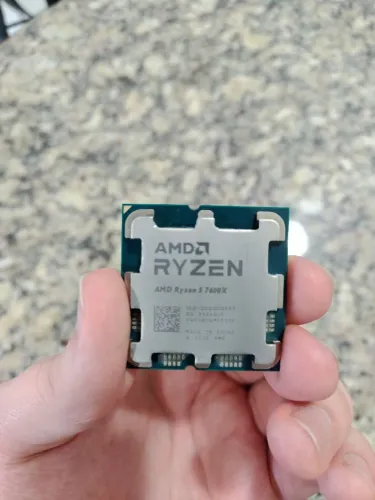 Ryzen 5 7600X
