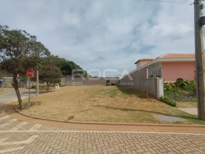 Terreno em Condomínio à Venda no Parque Faber Castell I, São Carlos - Oportunidade Imperdí