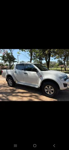 Mitsubishi L200 Triton HLS 2.4 Flex 16V CD Mec. 2016