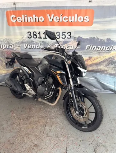 Yamaha FZ 25 só 8.750 KM Fazer 250 cc - Financio em até 48x e parcelo em 21x no cartão