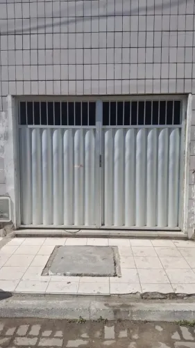 Vende-se Portão de duas bandas
