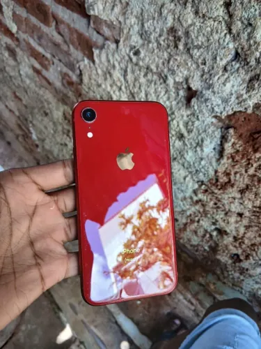 iPhone XR com Face ID of e bateria trocada fora isso todo original