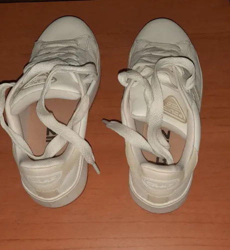 Tênis feminino