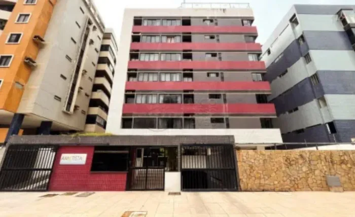 Vende-se apartamento na Jatiúca, quarto e sala