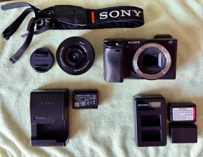 Sony Alpha A6300 4K + 16-50mm OSS | Kit Completo | Excelente Estado