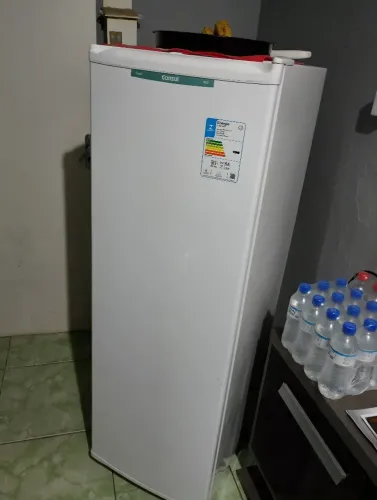 Freezer vertical Consul 220v