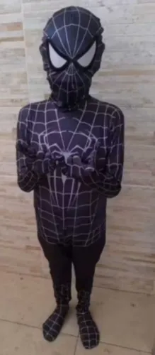 Roupa infantil Homem Aranha preto. tam. P -110cm a 120cm Veste 5a 8anos (dependendo biotip