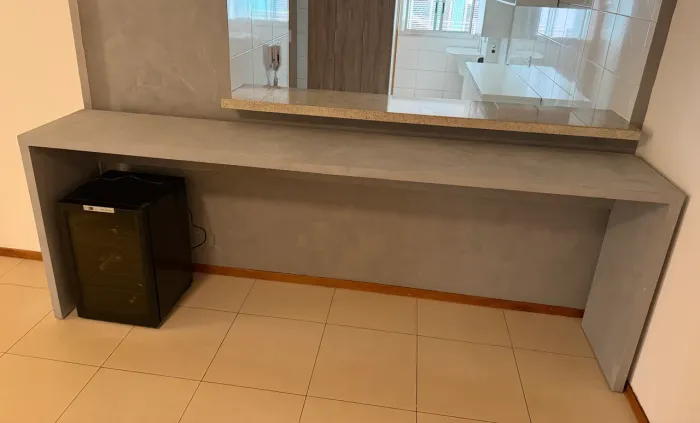 Vendo aparador MDF com acabamento em cimento queimado 2,975x0,50x1,065