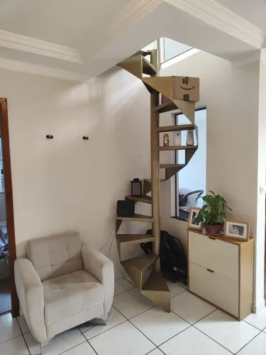 Oportunidade - Casa no jardim Dias - com 3 quartos sendo 1 suite com banheira