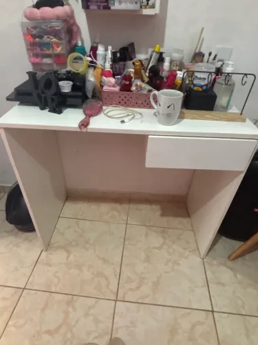 Vendo essa mesa de estudo 