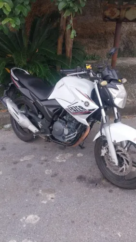 Vendo fazer 2014 , pequeno Detalhes por isso abaixo da fipe