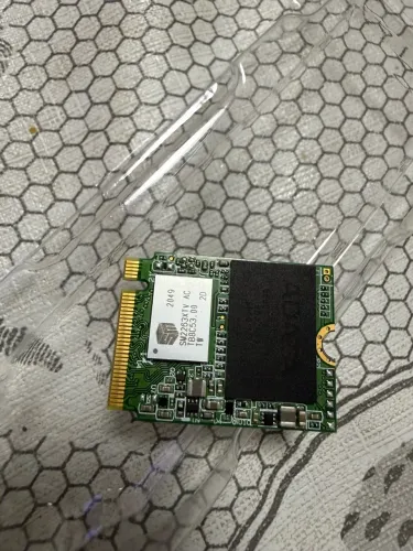 SSD M.2 NVMe ADATA 256GB - Excelente Estado
