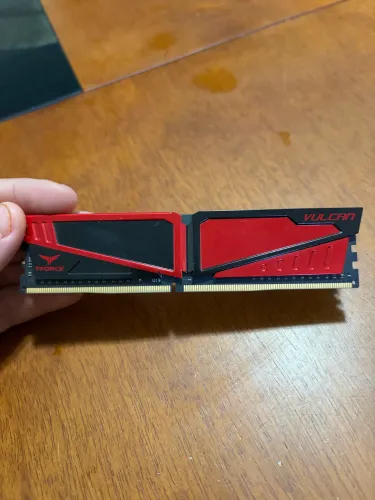 Memória RAM Gamer DDR4 8GB 2400MHz T-Force Vulcan