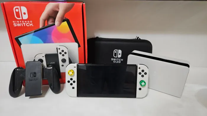 Nintendo Switch Oled Completo + Case de transporte