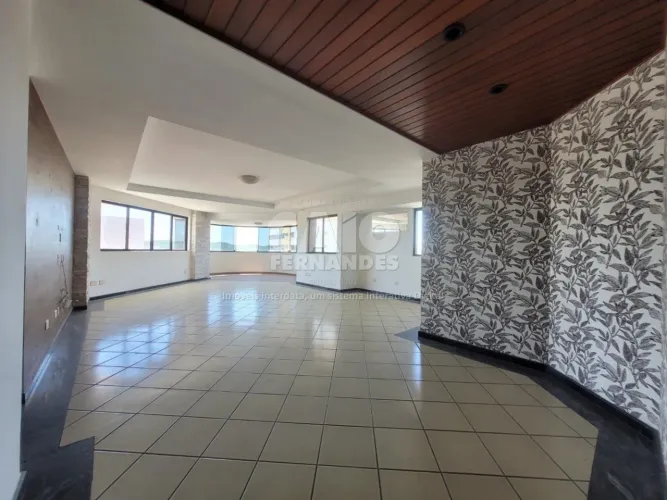Apartamento no edifício Apolônio