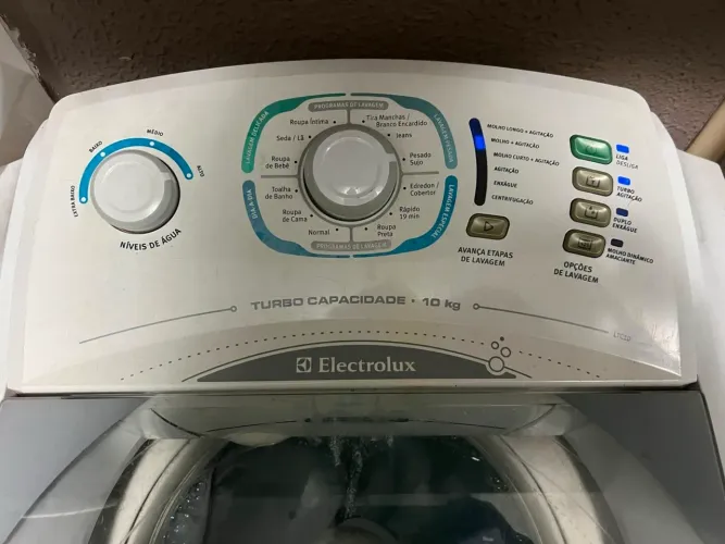 Máquina de Lavar Electrolux Turbo Capacidade 10kg