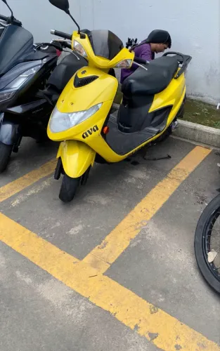 Suzuki burgman 2006 - Toda revisada, doc em dia.