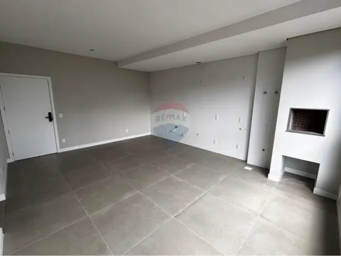 Apartamento Moderno de 2 Quartos com Suíte em Ingleses, Florianópolis