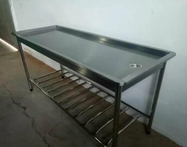 Mesa Inox Com Dreno Ralo 1,80m x 0,70m Para Queijaria Açougue - Marcos