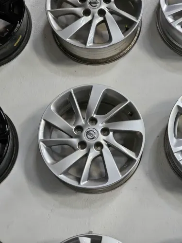 Jogo de roda original Nissan sentra aro 16 5x114