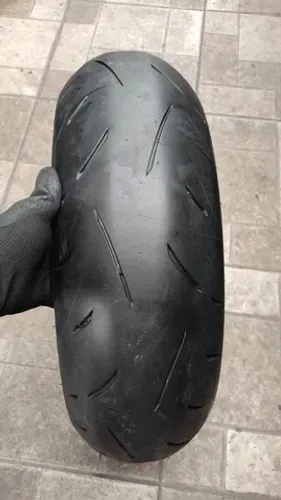 Pneu usado Dunlop Sportmax Roadsport2 180/55-17