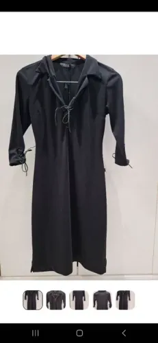 Vestido casual de malha com cadarço em couro usado uma única vez