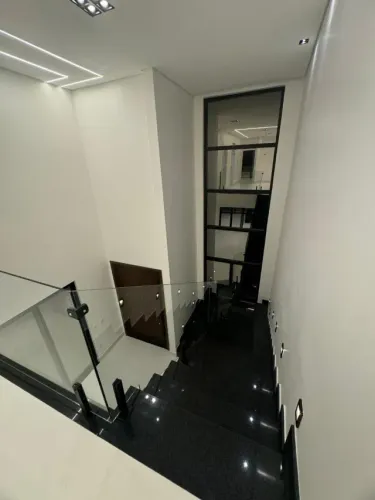 Casa com 4 suítes 250m² - Ponta Negra