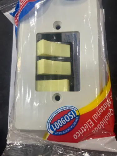 Interruptor de embutir game com placa 4x2 10A/250v três teclas