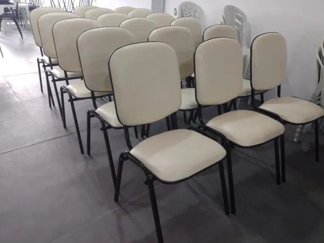 Cadeiras para Eventos e Recepções - Conforto e Elegância