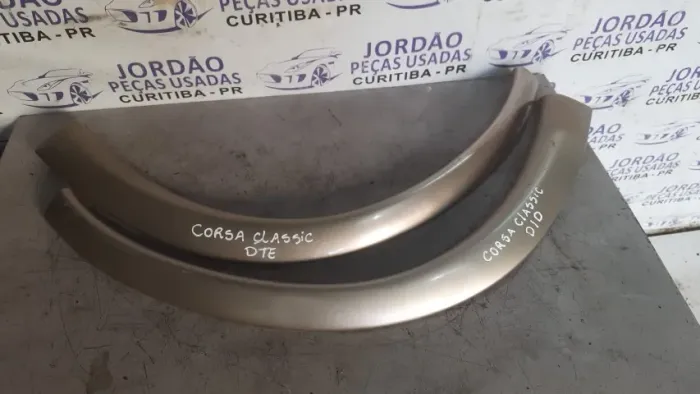 Par moldura do paralama dianteiro corsa Classic