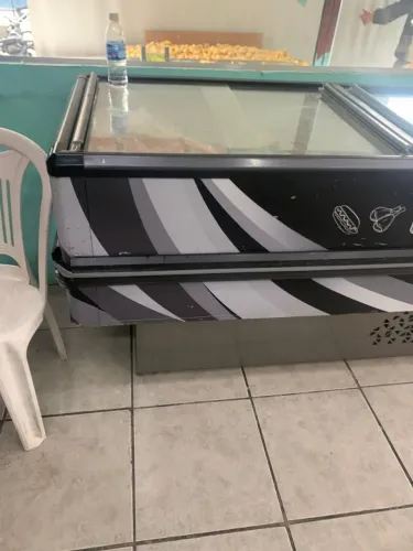 Ilha de Congelados Porte Grande pro seu comércio Contendo 2M ?